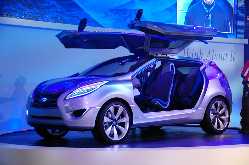 Illustration for article titled Hyundai Nuvis Concept Takes Flight With Massive Gullwing Doors